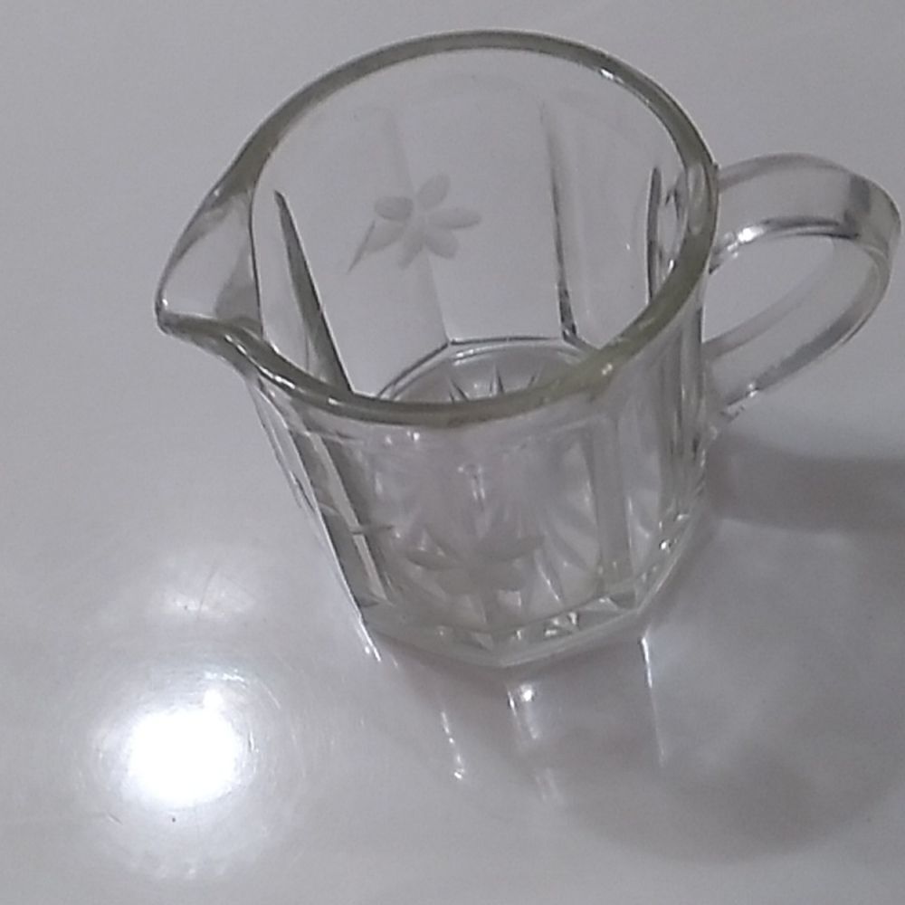 Heisey Creamer